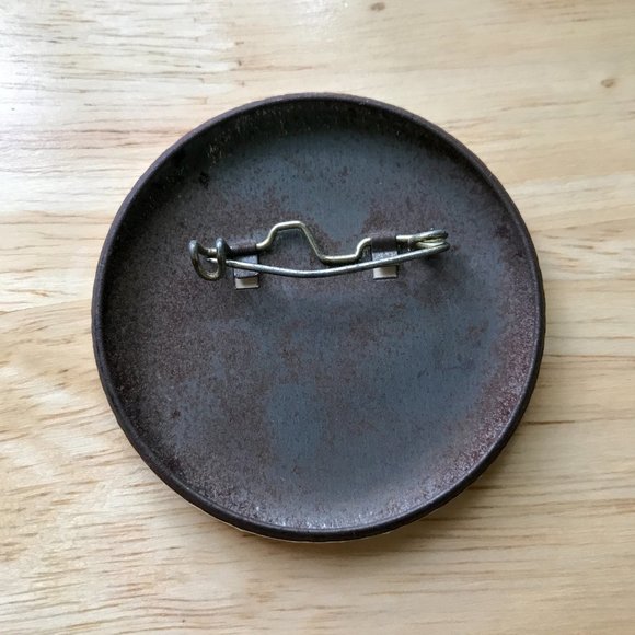 Vintage KRONENBOURG Beer ❤️ Pinback Button - Picture 3 of 4